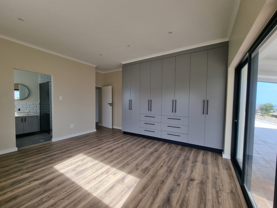 3 Bedroom Property for Sale in Dana Bay Western Cape